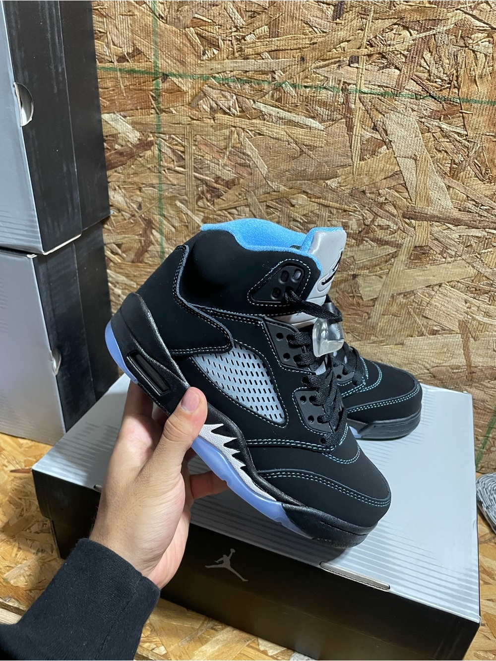 Air Jordan 5 Retro “Black Carolina Blue”